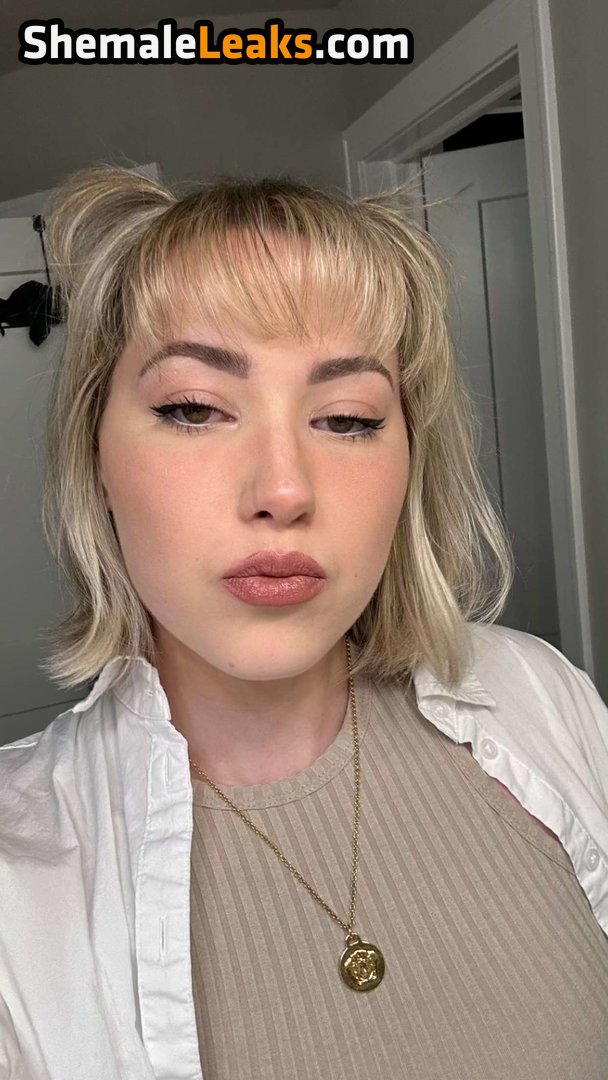 Pineapple Brat Onlyfans Leaks